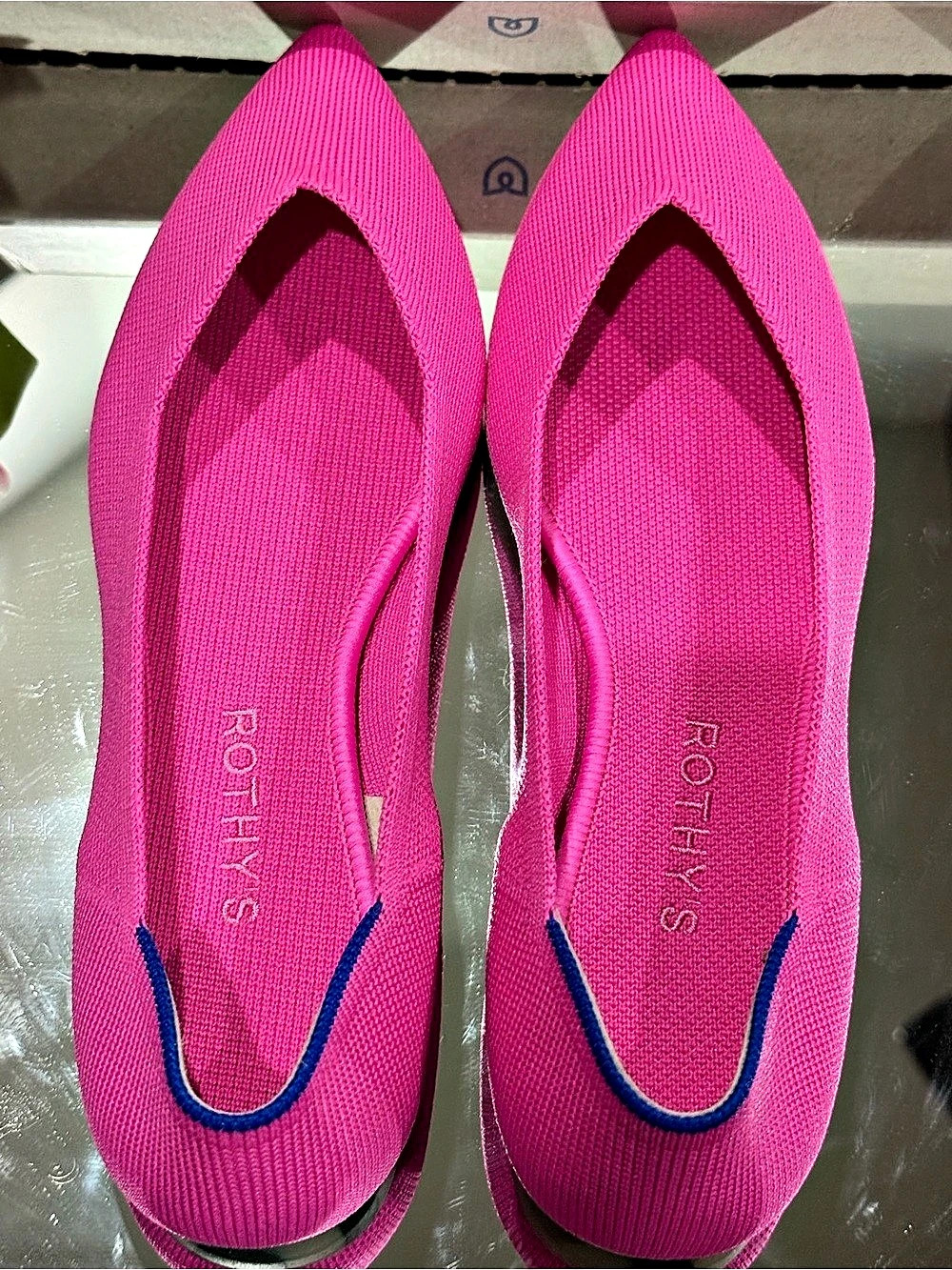 New In Box Rothy's The Point Flats Gorgeous Hot Pink Dragon Fruit US 9.5 EU 40.5